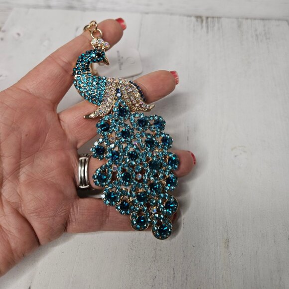 Large Blue color Rhinestone Peacock Bag Charm or Key Chain - Picture 3 of 4